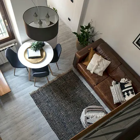 On The Duomo - Super Chic Apartament *