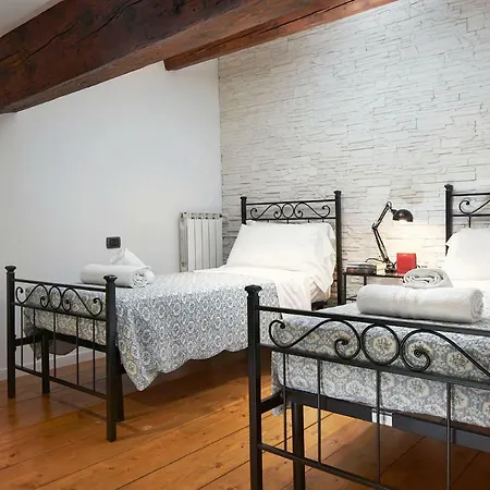 On The Duomo - Super Chic Apartament