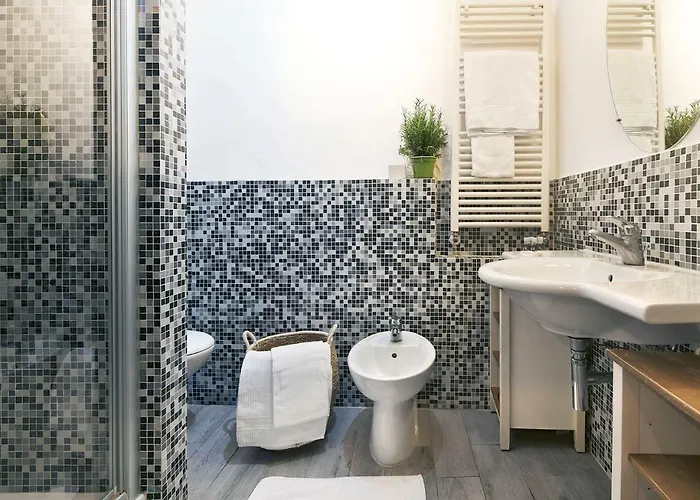 On The Duomo - Super Chic *