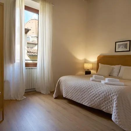 Apartment On The Duomo - Super Chic *